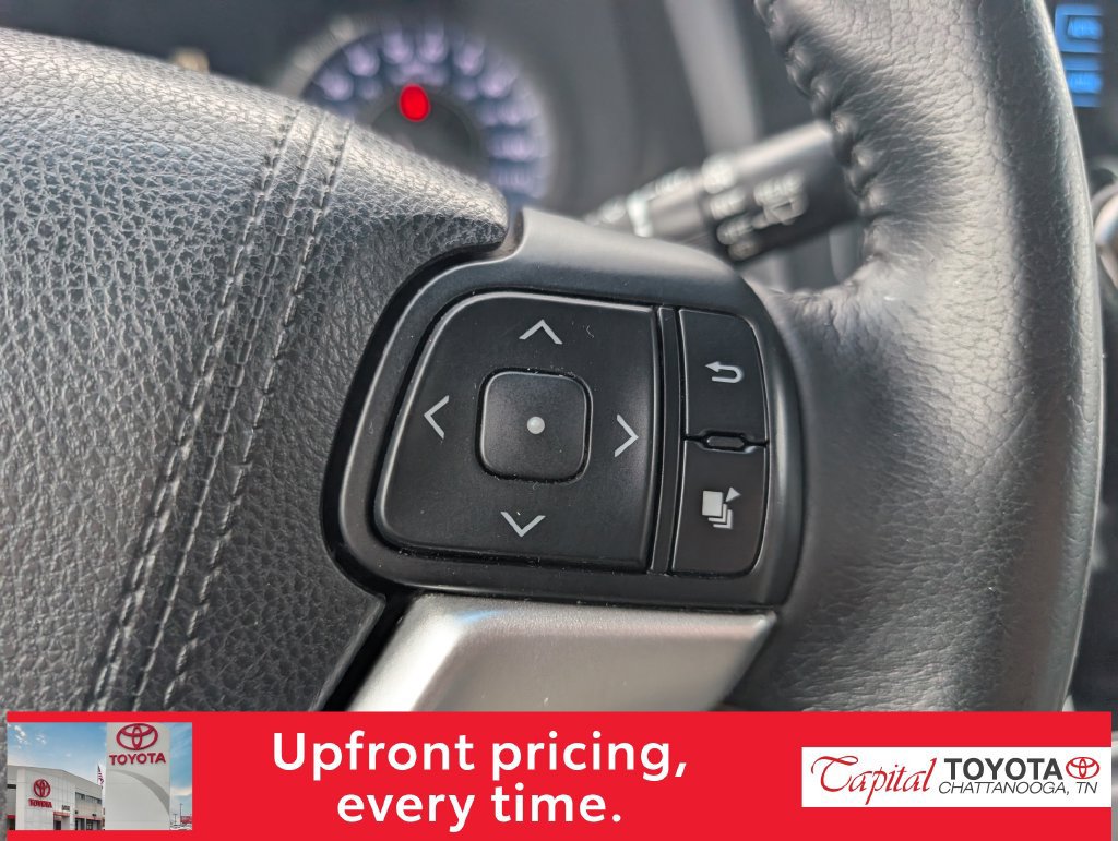Used 2015 Toyota Sienna XLE w/ XLE Navigation Package FWD image 19