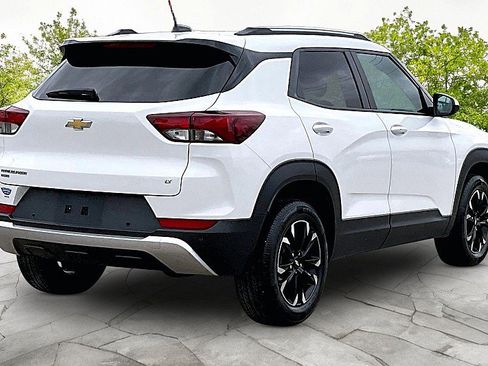 Used 2023 Chevrolet TrailBlazer LT AWD/4WD image 6