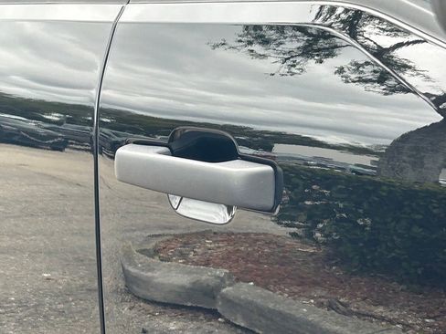 Used 2025 Ford F250 XLT image 20