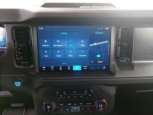 Used 2025 Ford Bronco Big Bend AWD/4WD image 19