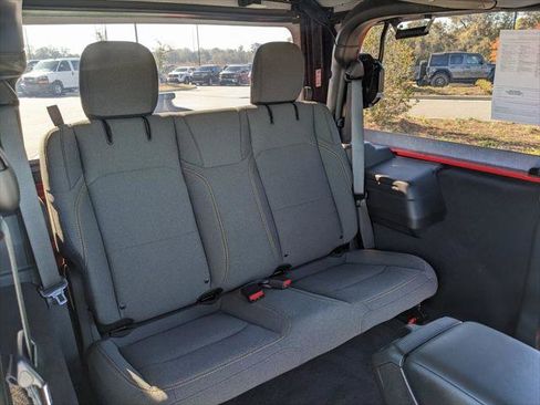Certified 2025 Jeep Wrangler Sport image 39