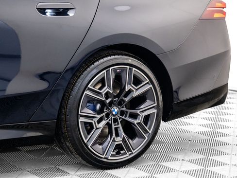 New 2026 BMW 530i xDrive w/ M Sport Package image 35