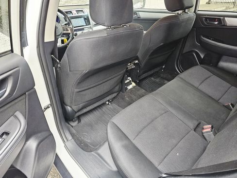 Used 2015 Subaru Outback 2.5i Premium AWD/4WD image 10