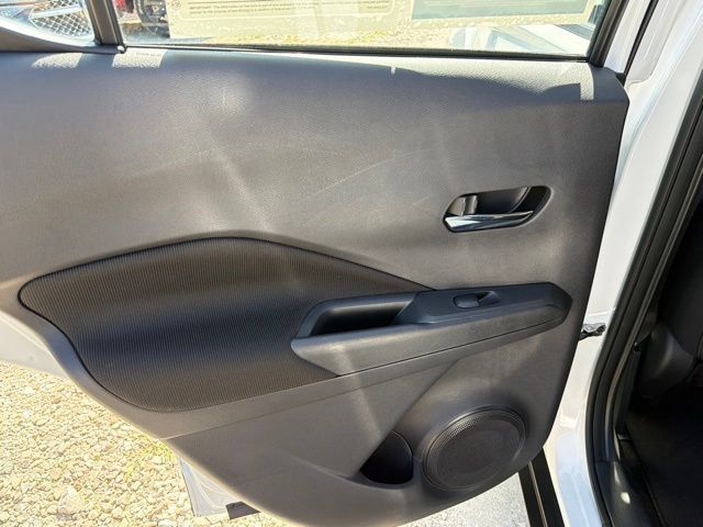 Used 2023 Nissan Kicks SV FWD image 13