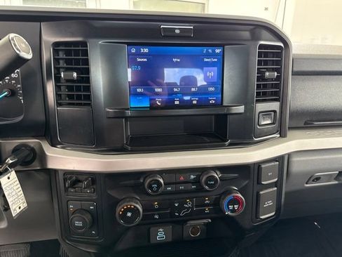 Used 2025 Ford F250 XLT AWD/4WD image 19