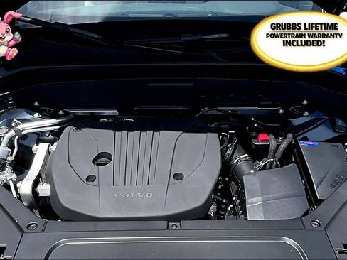 New 2026 Volvo XC90 B5 Core w/ Protection Package Premier image 24