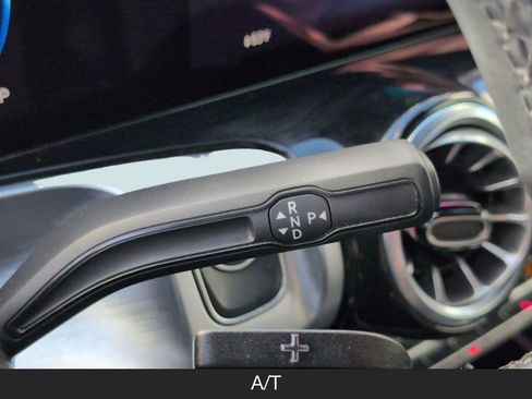 Used 2024 Mercedes-Benz EQB 250+ image 16