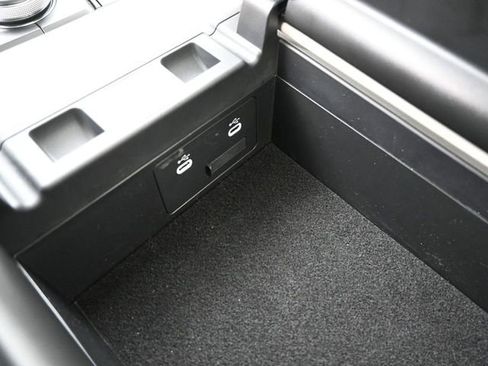 Certified 2024 MAZDA CX-90 3.3 Turbo w/ Premium Plus Pkg image 19