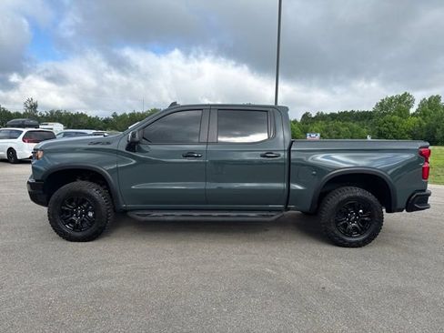 Used 2026 Chevrolet Silverado 1500 ZR2 w/ Dark Appearance Package AWD/4WD image 2