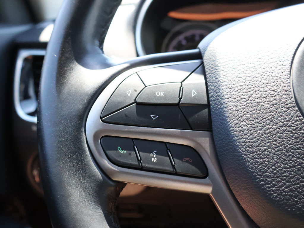 Used 2020 Jeep Cherokee Limited FWD image 26