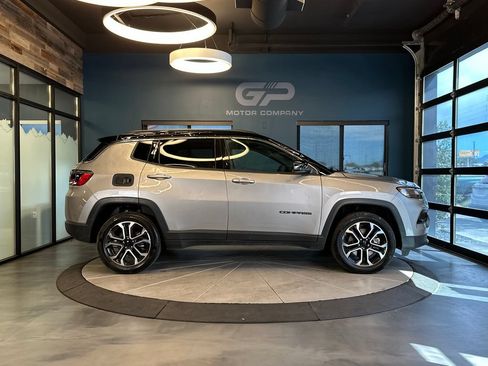 Used 2023 Jeep Compass Limited w/ Sun and Sound Group AWD/4WD image 2