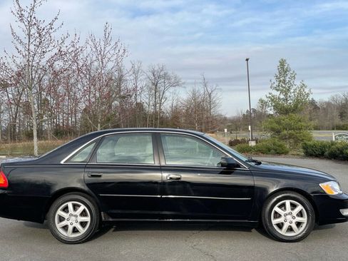 Used 2000 Toyota Avalon XLS image 6