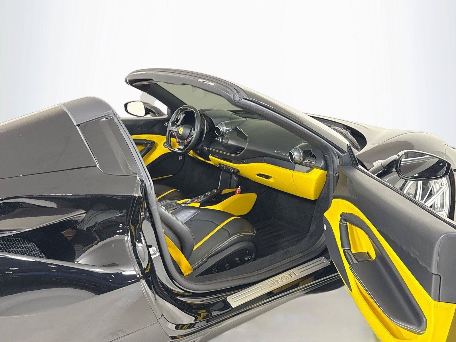 Used 2021 Ferrari F8 Tributo RWD image 26
