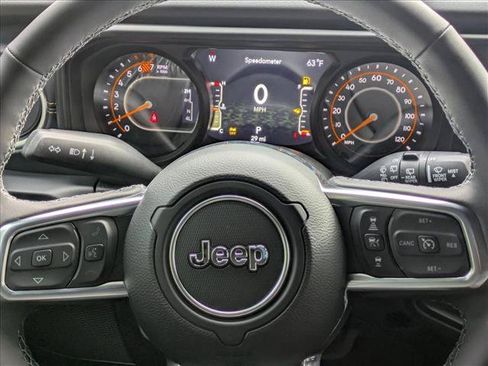 New 2026 Jeep Wrangler Unlimited Sahara AWD/4WD image 11
