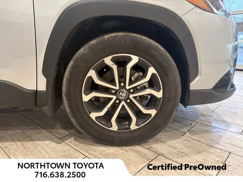 Used 2024 Toyota Corolla Cross SE w/ Moonroof Package image 34