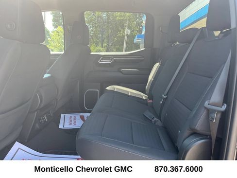 Used 2023 Chevrolet Silverado 1500 LT AWD/4WD image 26