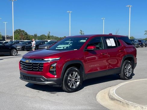 Used 2026 Chevrolet Equinox LT AWD/4WD image 4