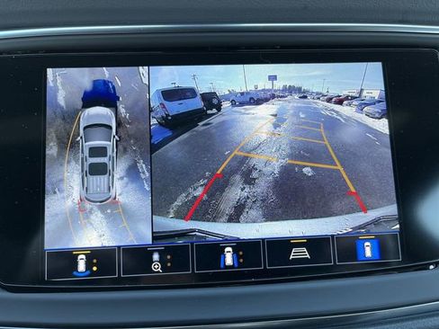 Used 2024 Buick Enclave Essence w/ Technology Package image 24