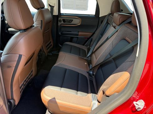 Certified 2025 Ford Bronco Sport Outer Banks w/ Outer Banks Tech Package+ AWD/4WD image 16
