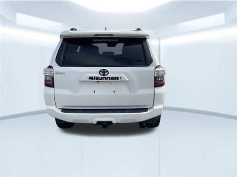 Used 2022 Toyota 4Runner SR5 Premium image 7