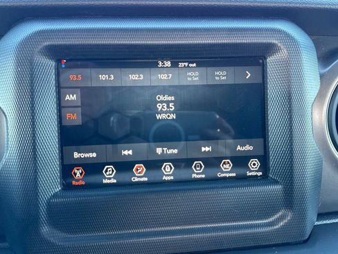 Certified 2022 Jeep Wrangler Sport image 19