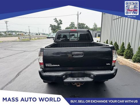 Used 2013 Toyota Tacoma 4x4 Access Cab V6 w/ TRD Sport Pkg image 5