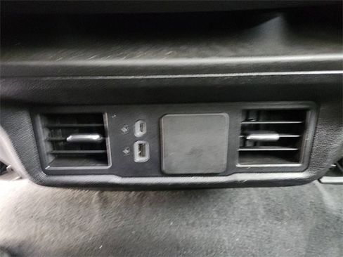 Used 2025 Chevrolet Silverado 1500 Custom image 20