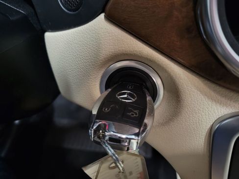 Used 2020 Mercedes-Benz GLA 250 w/ Convenience Package image 17