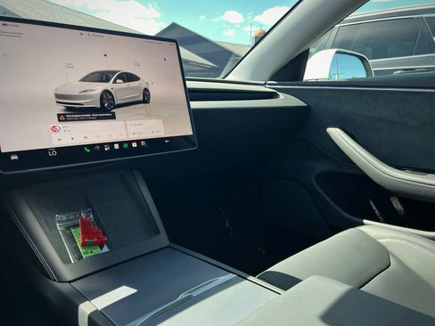 Used 2024 Tesla Model 3 Long Range AWD/4WD image 42