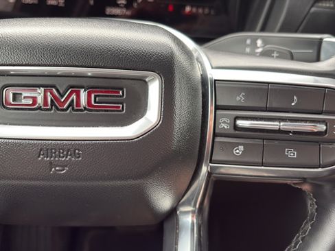 Used 2025 GMC Terrain Elevation AWD/4WD image 10