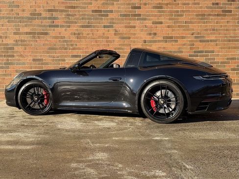 Certified 2024 Porsche 911 Targa 4 GTS image 3