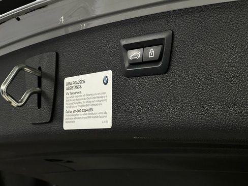 Used 2018 BMW 330i xDrive Wagon image 42