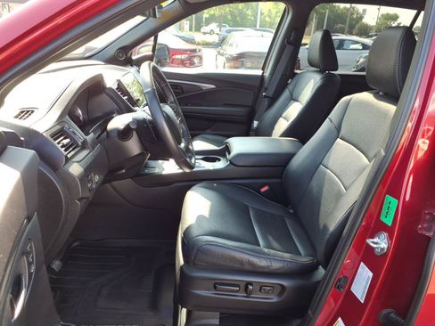 Used 2024 Honda Passport EX-L image 4