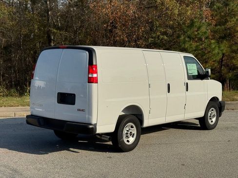 New 2025 GMC Savana 2500 w/ Driver Convenience Package image 12
