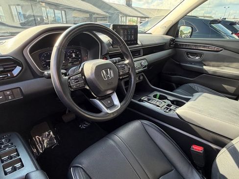 Used 2023 Honda Pilot Elite image 15