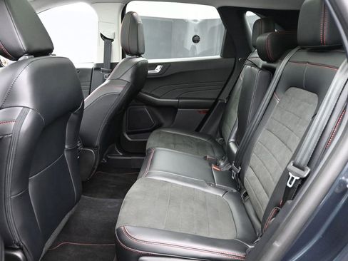 Used 2022 Ford Escape SEL w/ SEL Stealth AWD Package image 11