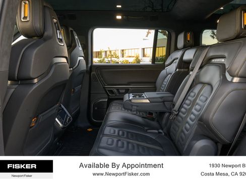 Used 2023 Rivian R1S Adventure image 15