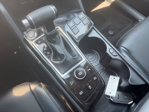 Used 2023 Kia Sportage EX FWD image 14