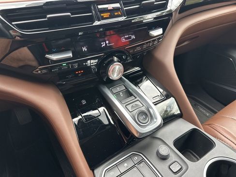 Used 2023 Acura MDX SH-AWD w/ Technology Package image 19