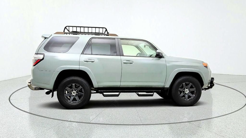 Used 2022 Toyota 4Runner Trail Special Edition AWD/4WD image 4