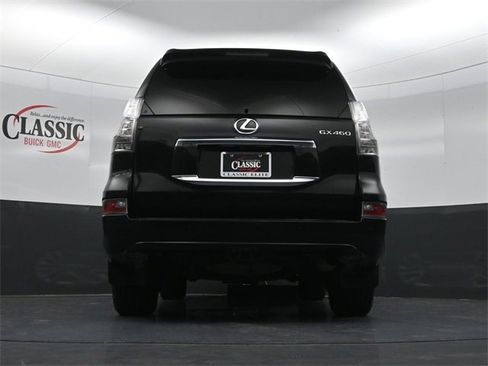 Used 2016 Lexus GX 460 image 32