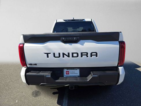 Used 2025 Toyota Tundra SR5 w/ SR5 Premium Package AWD/4WD image 5