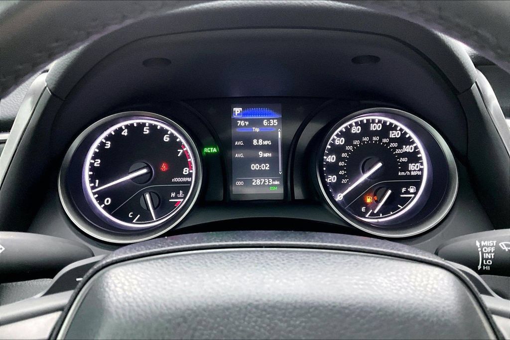 Used 2024 Toyota Camry SE FWD image 19