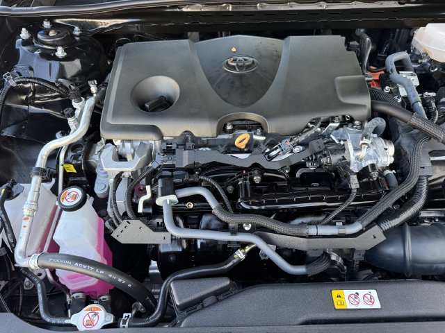 Used 2025 Toyota Camry SE FWD image 34