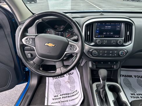 Used 2022 Chevrolet Colorado LT w/ LT Convenience Package RWD image 16