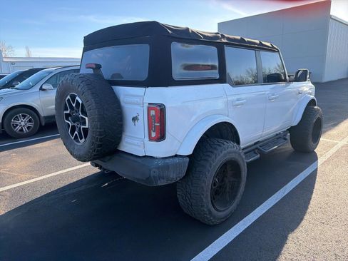 Used 2021 Ford Bronco Outer Banks image 4