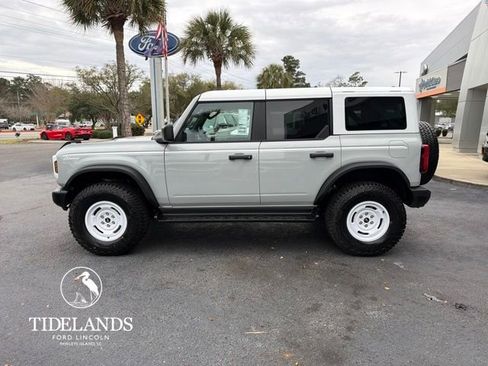 New 2026 Ford Bronco Heritage Edition image 5