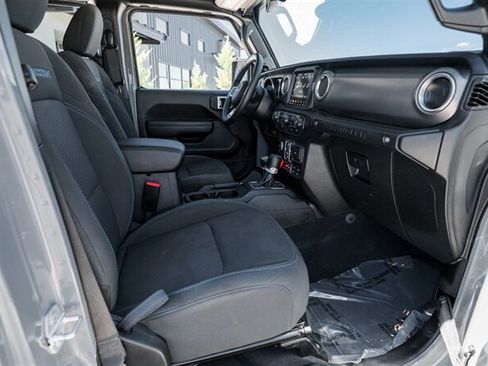 Used 2023 Jeep Wrangler Unlimited Rubicon 4xe w/ Cold Weather Group AWD/4WD image 22
