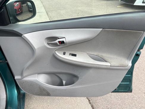 Used 2010 Toyota Corolla LE image 21