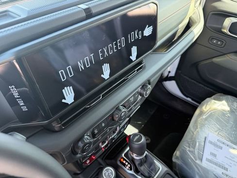New 2026 Jeep Gladiator Mojave AWD/4WD image 20
